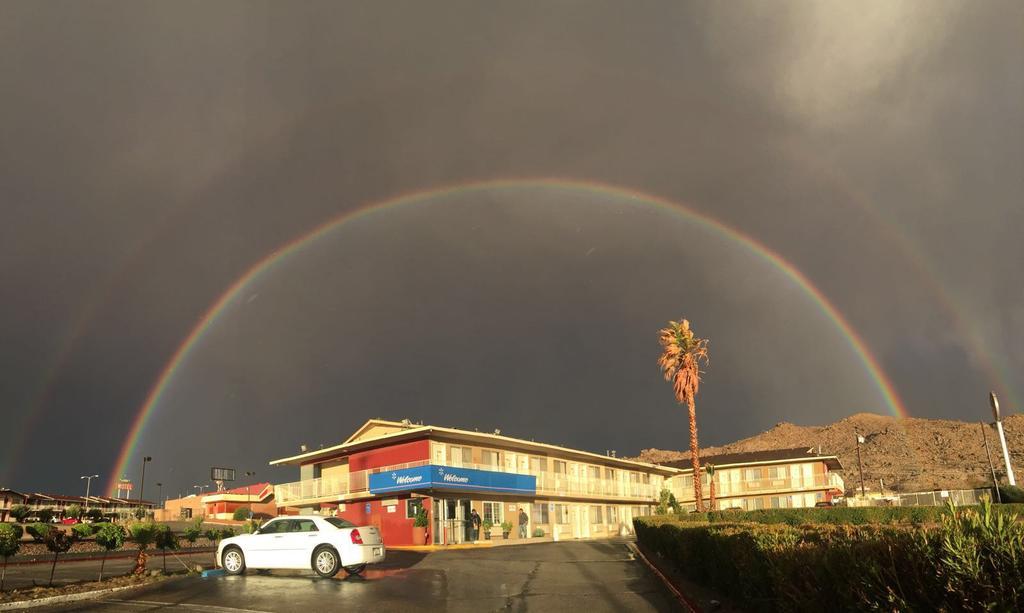 Hilltop Inn & Suites Victorville Exterior foto